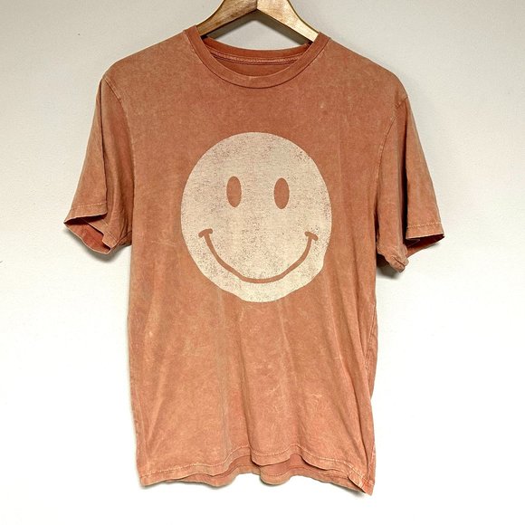 Smiley Face Tee - Picture 2 of 5